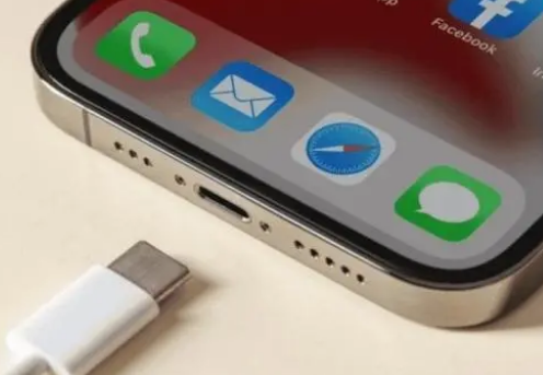 红寺堡苹果15维修分享iPhone15改USB-C接口后能和安卓用户互借充电器吗